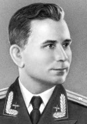 Ефремов Василий Сергеевич.