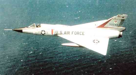 Истребитель-перехватчик F-106 «Дельта дарт».