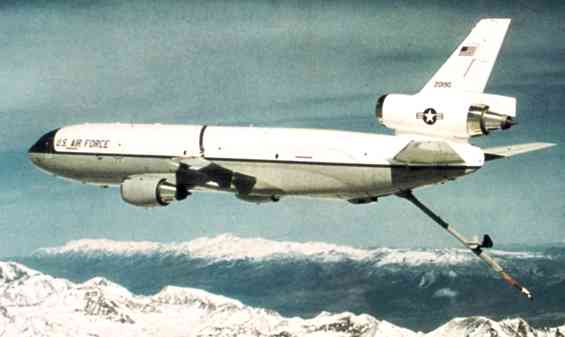 Самолёт-заправщик KC-10A «Экстендер».