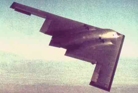 Стратегический бомбардировщик B-2 «Стелс».